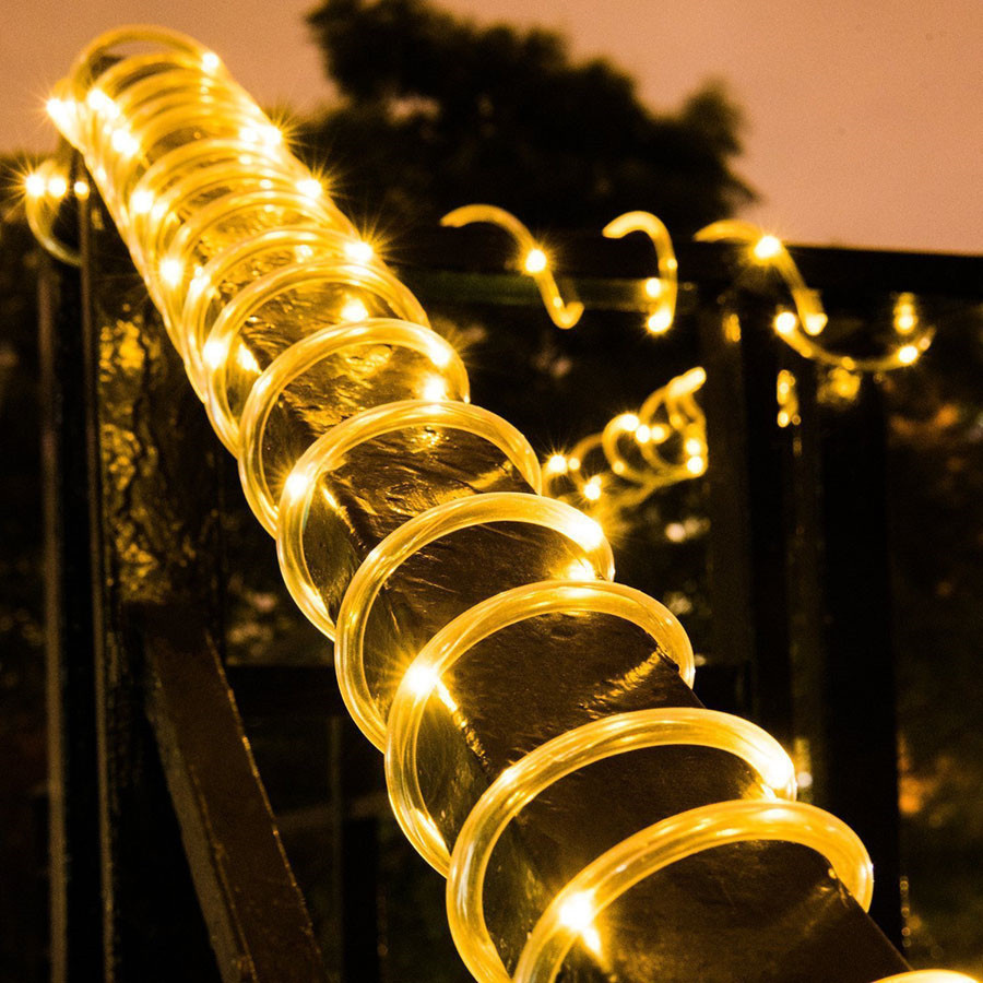 LED屋外ソーラーロープチューブフェアリーライト防水32M  - Outdoor Lighting Year Round のレビューと価格